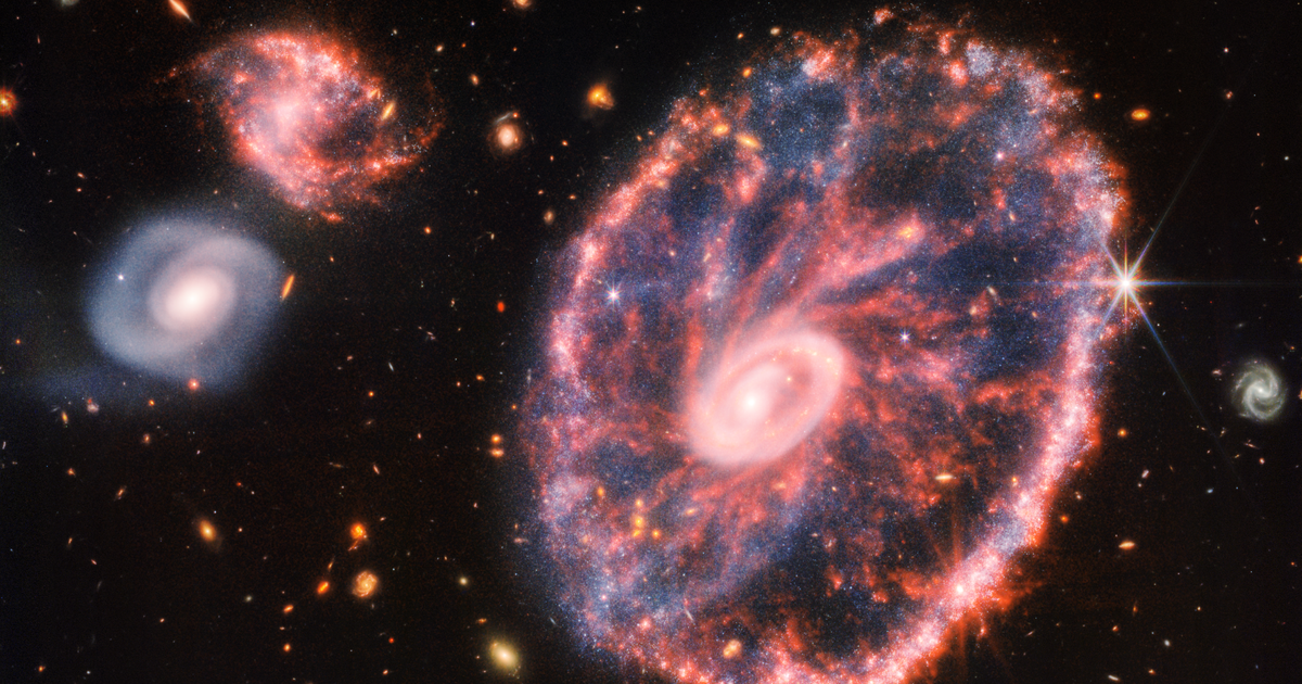 Vesmírný dalekohled Jamese Webba zachycuje úžasný snímek galaxie Cartwell Wheel