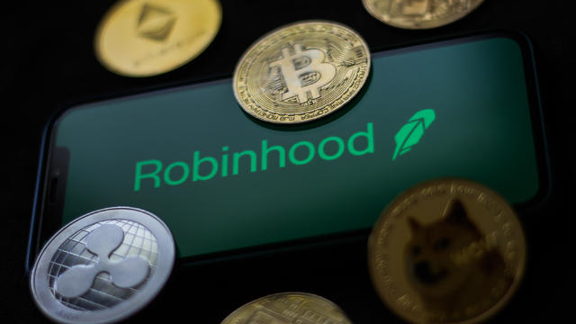 Robinhood And Cryptocurrencies Photo Illustrations 
