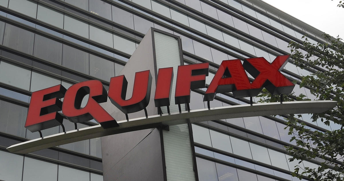 Equifax pressured by lawmakers to explain and fix faulty credit scores