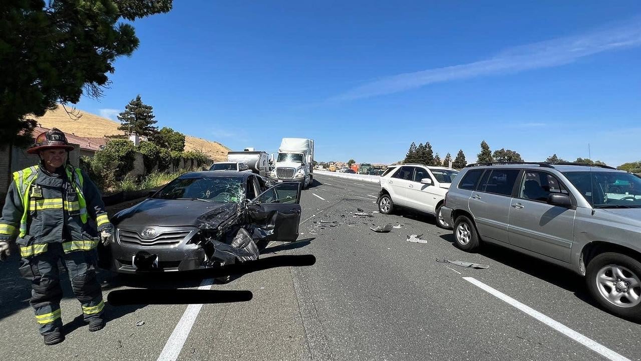 Stories About Car Crash - CBS Sacramento