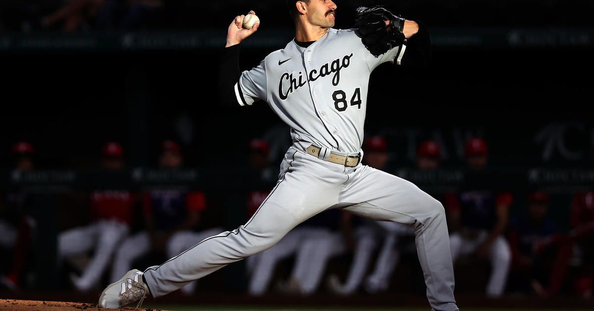 Seby Zavala homers, Dylan Cease struggles vs. Rangers