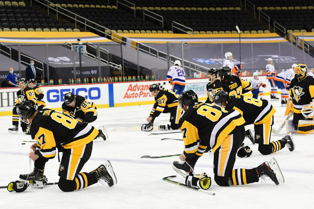 New York Islanders v Pittsburgh Penguins 