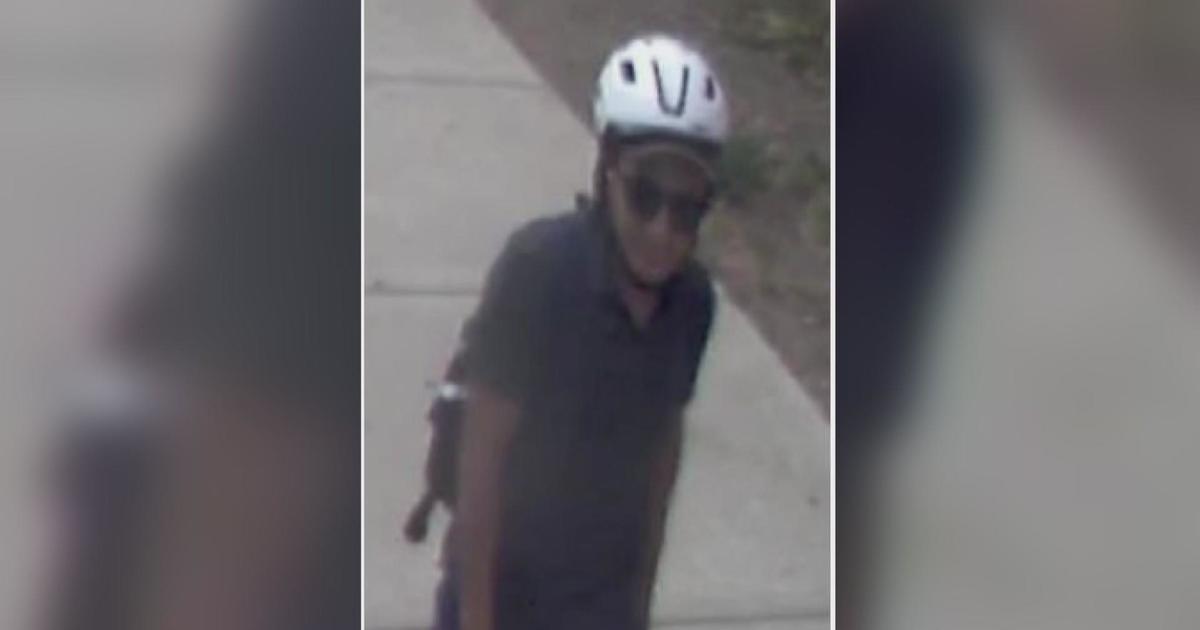 Chicago Police search for man groping women from motorized skateboard