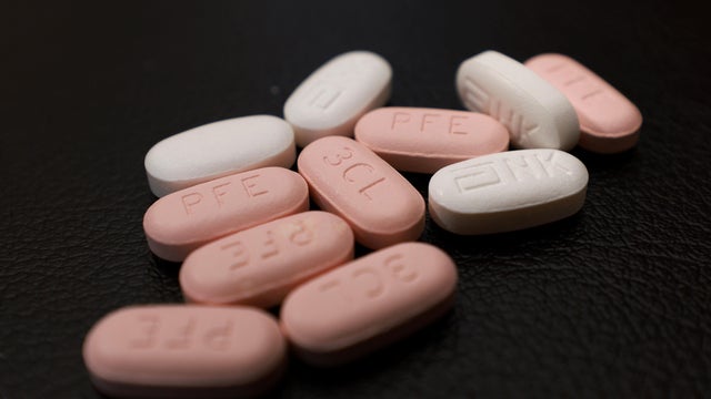 FDA To Allow Pharmacists To Prescribe COVID-19 Treatment Paxlovid