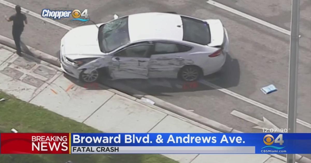 Pedestrian killed in multi-vehicle crash on Broward Boulevard