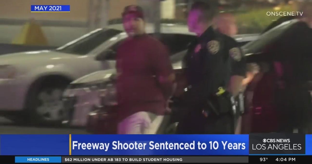 Freeway shooter strikes surprise plea deal - CBS Los Angeles