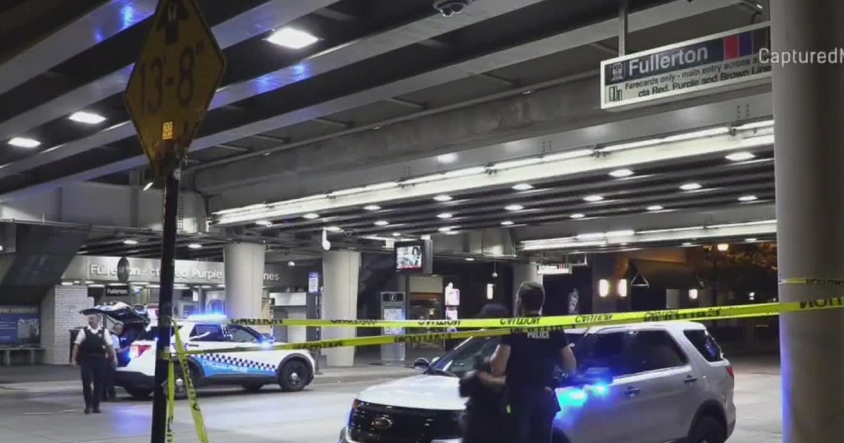 Man stabbed on CTA Red Line platform at Fullerton Avenue - CBS Chicago