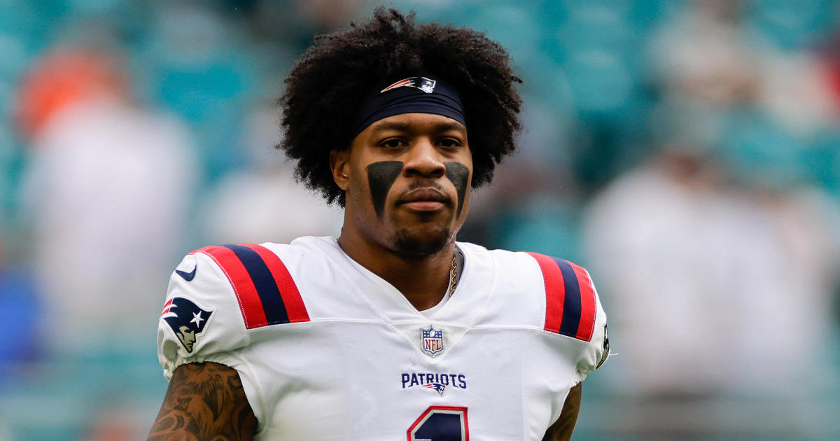 Report: Bears land WR N'Keal Harry from Patriots