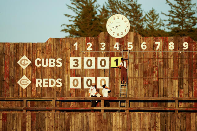 Baseball: Suzuki RBI double helps Cubs win "Field of Dreams" game  vs. Reds