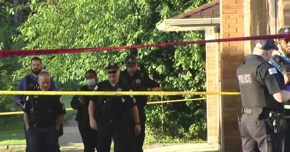 Man dies after being found shot near alley in Ashburn CBS Chicago