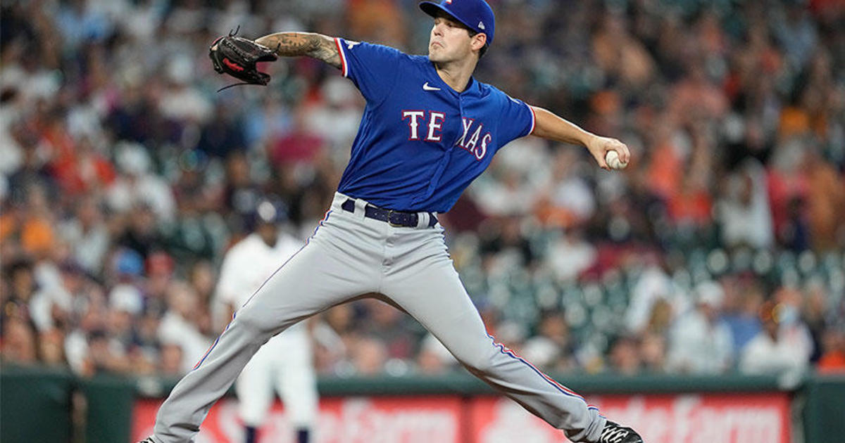 Valdez throws 7 scoreless, AL-best Astros beat Rangers 7-3