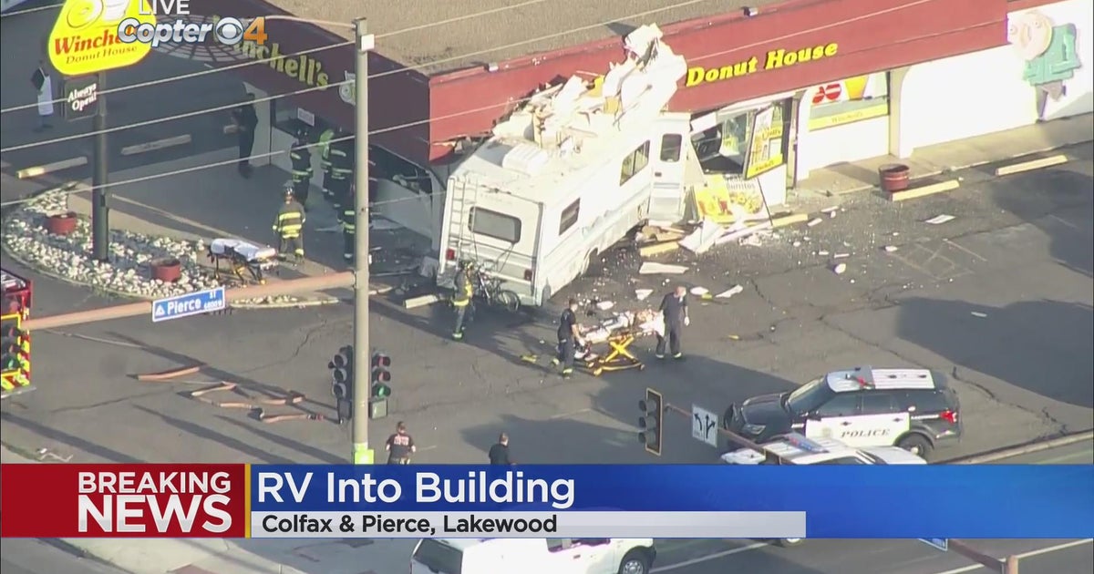 Many hurt after RV crashes into Winchell's Donut House in Lakewood