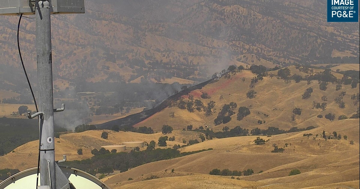 Crews battling grass fire in Pleasants Valley area near Vacaville