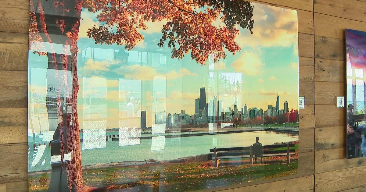 Famed Chicago photographer's work on display at Navy Pier - CBS Chicago