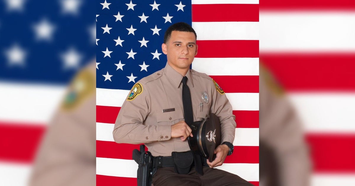Fallen Miami-Dade law enforcement officer Cesar ‘Echy’ Echaverry honored with back to college supply push Fallen Miami-Dade law enforcement officer Cesar ‘Echy’ Echaverry honored with back to college supply push