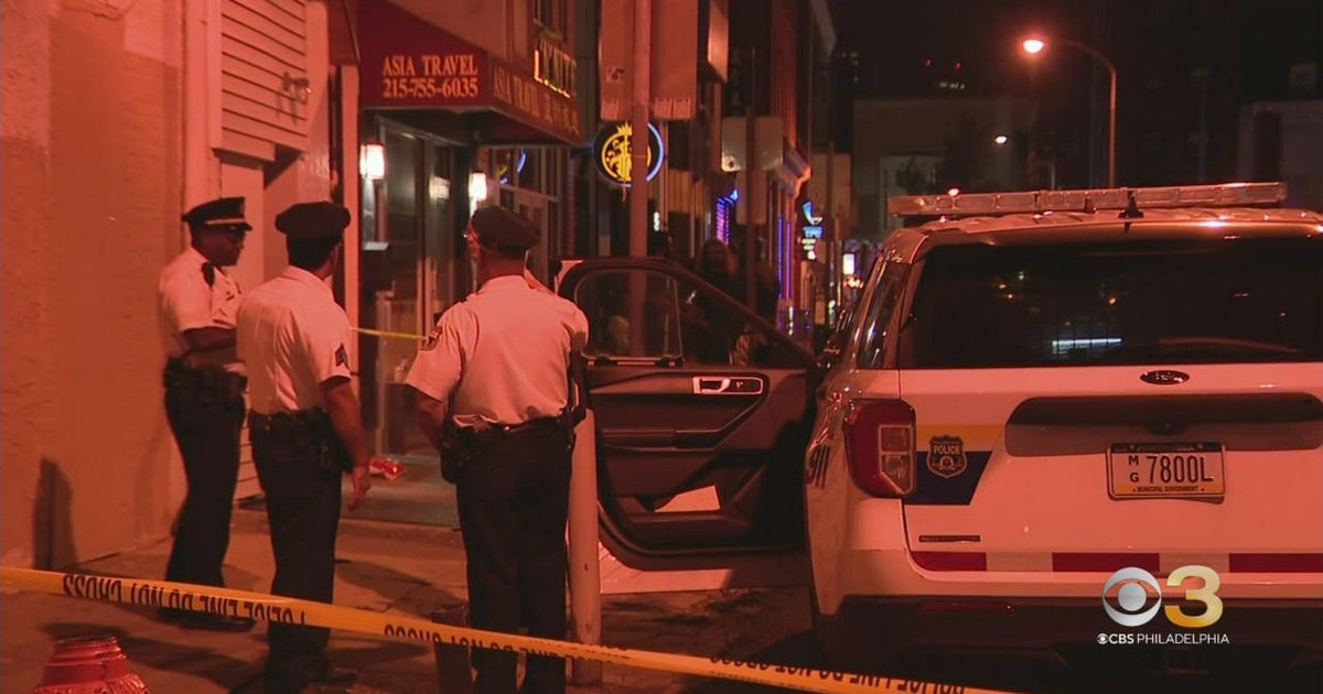 Philadelphia Police 2 people shot in Chinatown hookah bar, shooter and