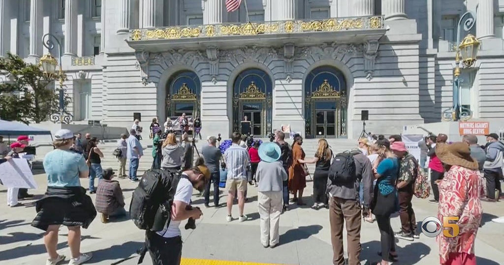 Parents of fentanyl victims rally in San Francisco - CBS San Francisco