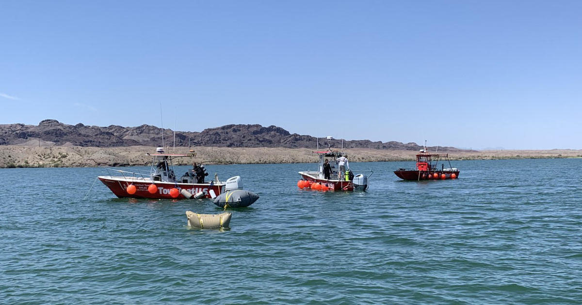 Boat that sank in rainswollen Lake Havasu recovered near California