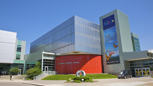 Main entrance to Museum/Science Center 