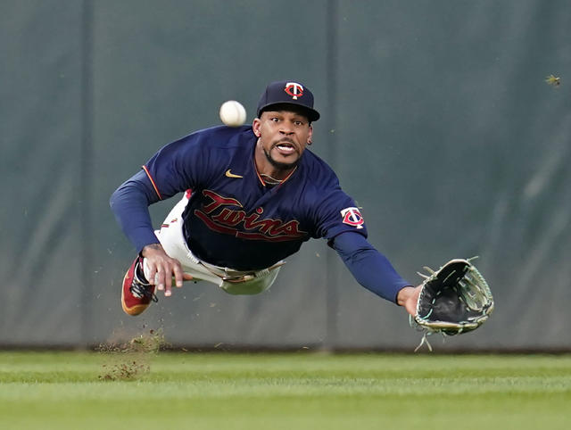 Byron Buxton starts road trip off on right note, helping Twins