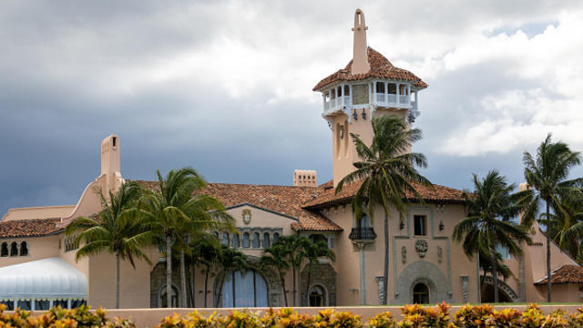cbsn-fusion-more-than-700-pages-of-classified-documents-found-at-mar-a-lago-thumbnail-1224973-640x360.jpg 