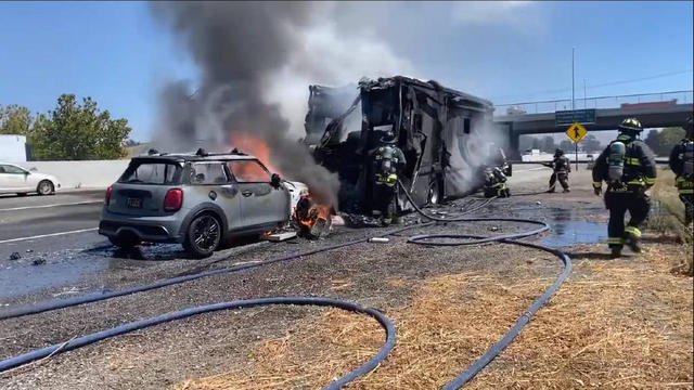 I-880 vehicle fire 