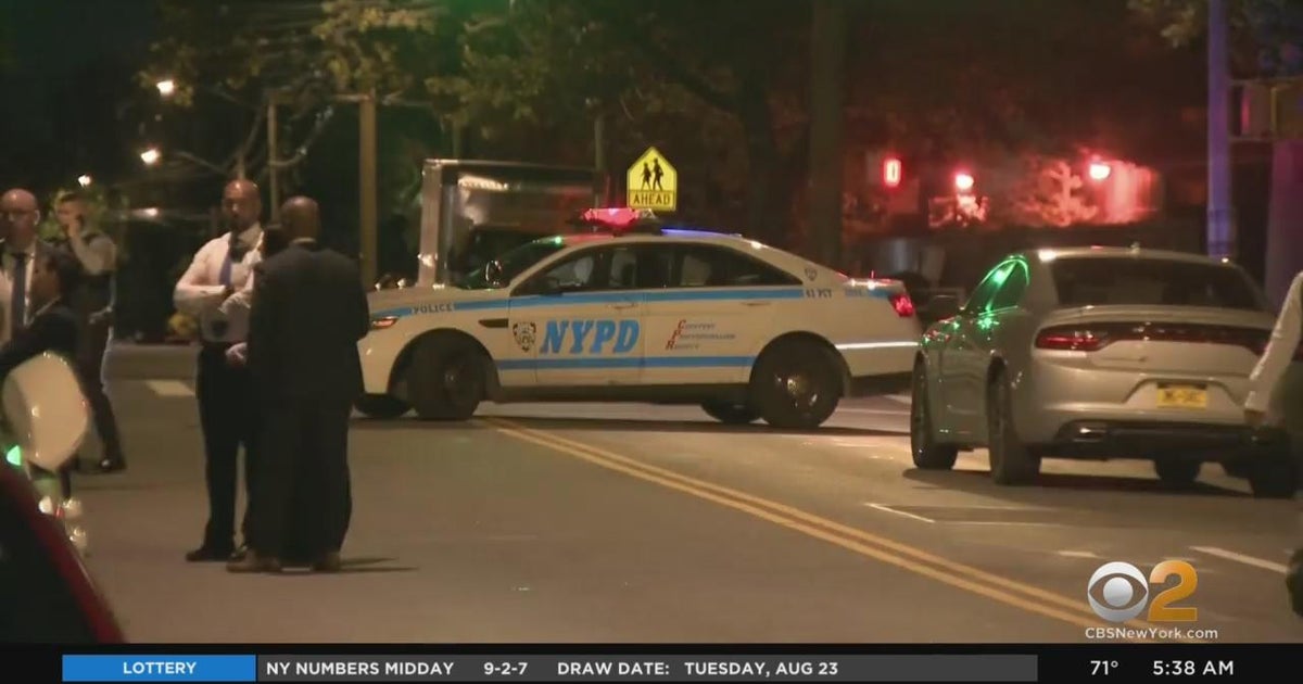 NYPD officer attacked while off duty CBS New York