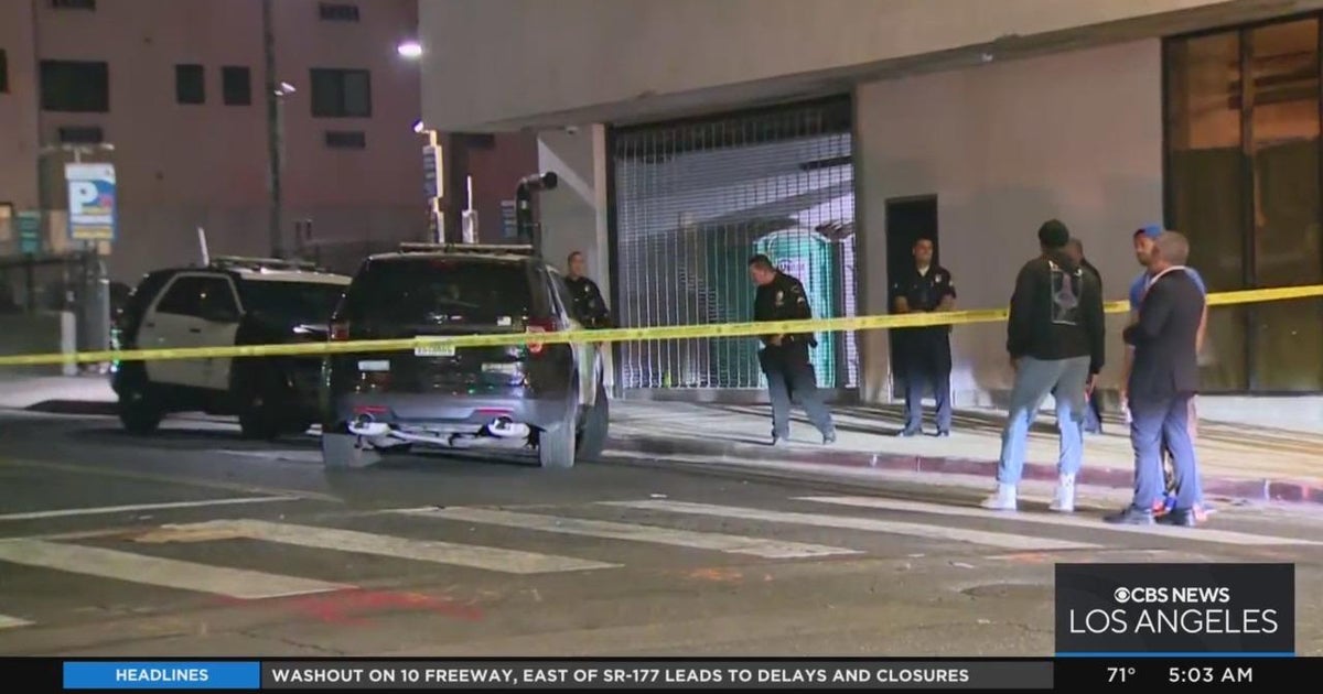 Man shot during attempted robbery in Hollywood - CBS Los Angeles