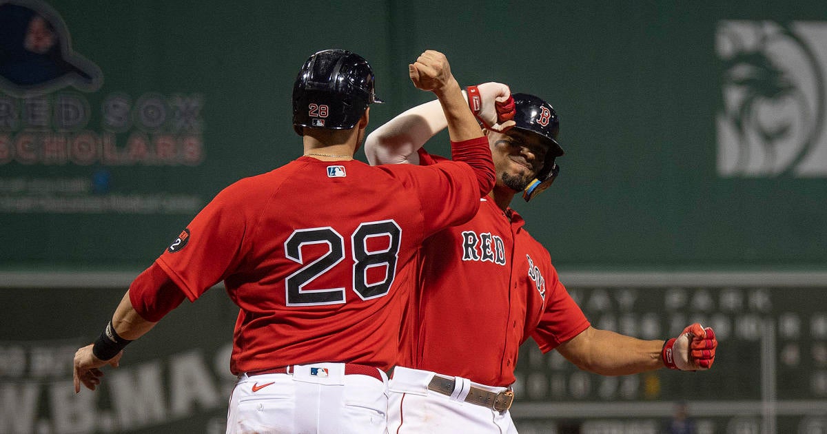 Red Sox Hold Off Late Rays Rally For Wild 9 8 Win At Fenway Park Cbs Boston