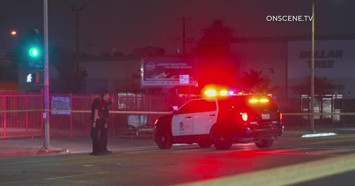 Woman Killed By Hit And Run Driver In Westmont Area Of South La Cbs Los Angeles