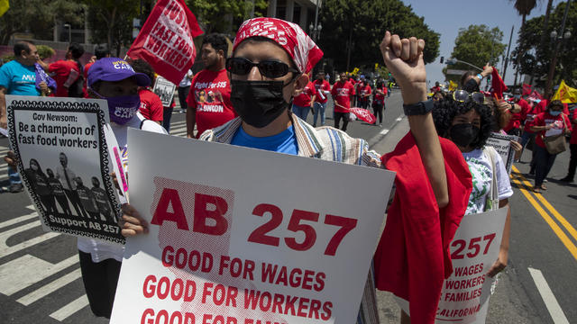 970889_me-fast-food-workers-strike-BRV_BRV 