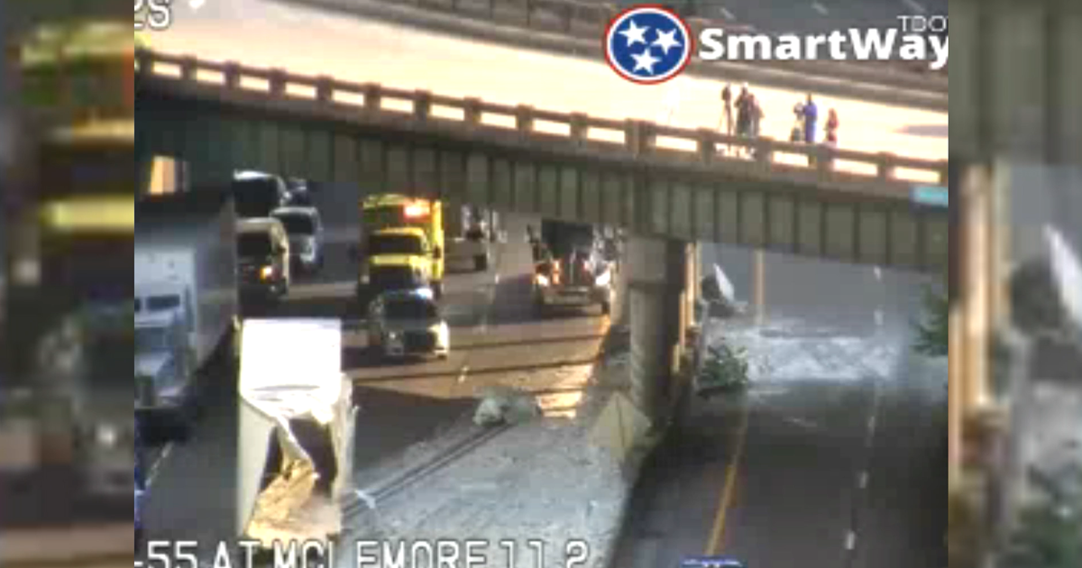 Alfredo sauce spill closes highway in Memphis after semitruck crash