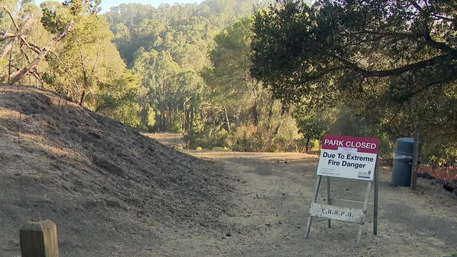 East Bay Park Closed Sign 