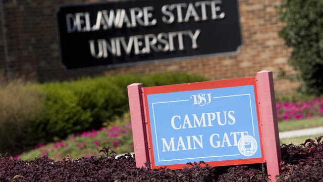 The main gate of the Delaware State University campus in Dov 