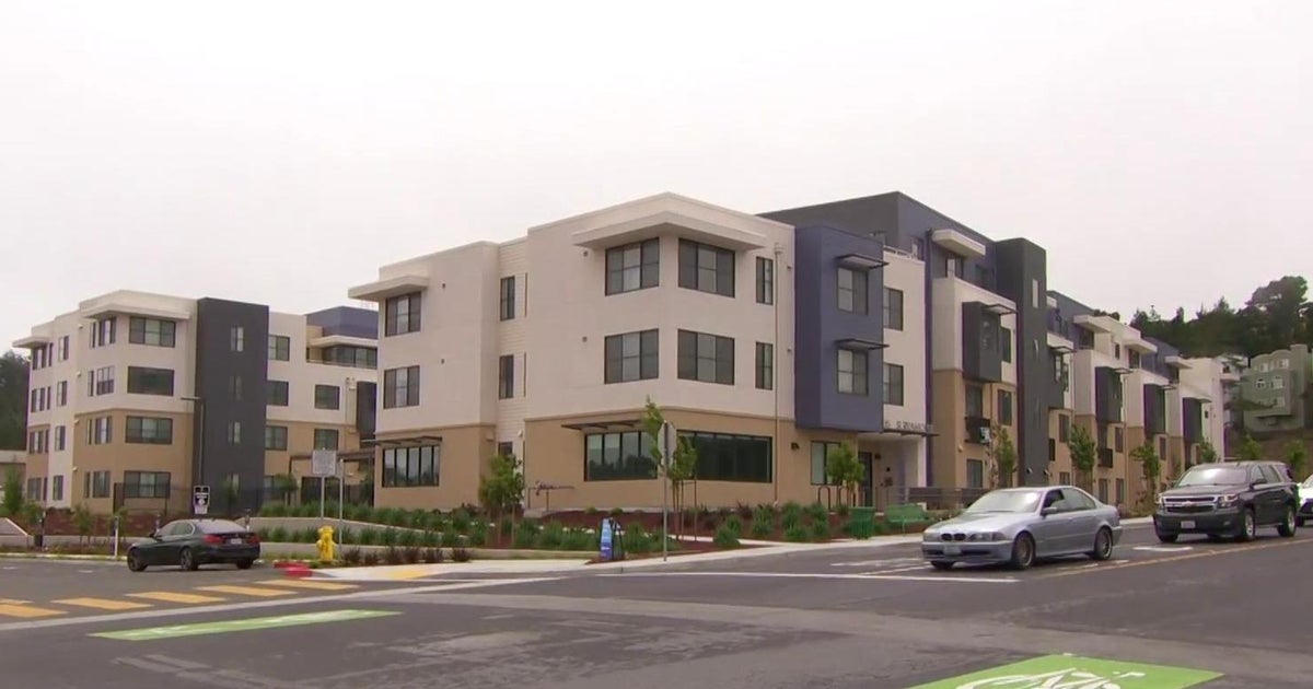 Daly City turns to subsidized housing to keep teachers in town - CBS ...