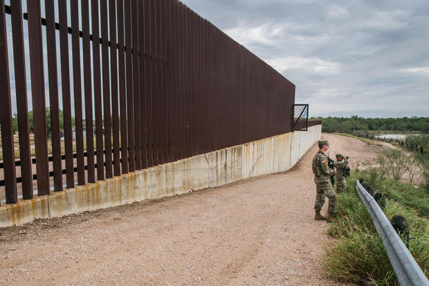 Border Crossings Fall For Third Straight Month 