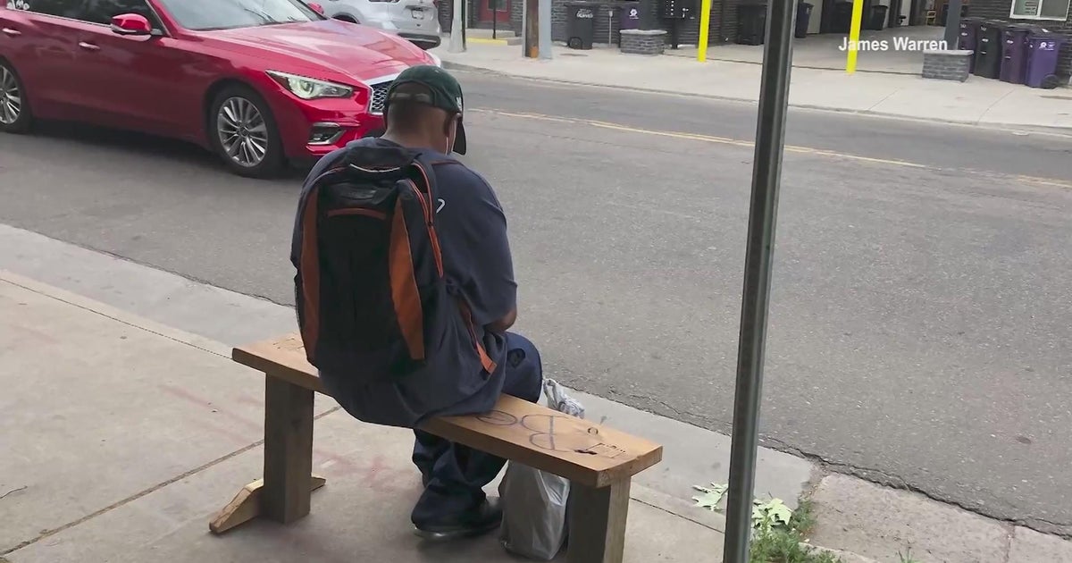 Man builds benches for bus stops after seeing woman sitting in dirt(02)