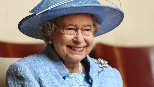 FRANCE-BRITAIN-QUEEN-CALVARY 