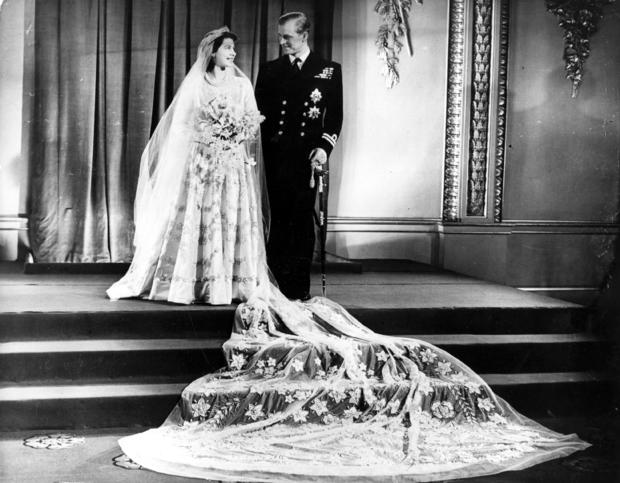 20th November 1947: Princess Elizabeth, and The Prince Philip, Duke of Edinburgh at Buckingham Palace after their wedding