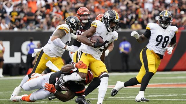 steelers-bengals-ap-9-11-2022.jpg 