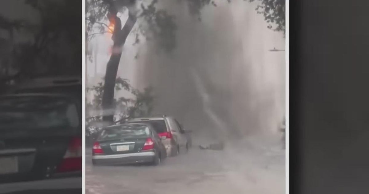 Torrential rains bring flooding to Chicago’s northwest side