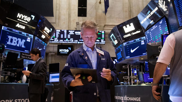 New York Stock Exchange As Futures Dip Ahead Of Powell Speech 