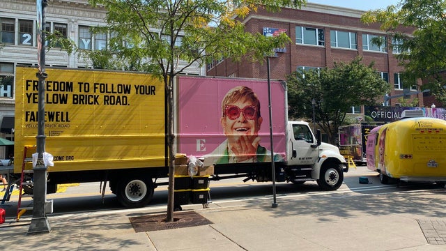 elton-john.jpg 