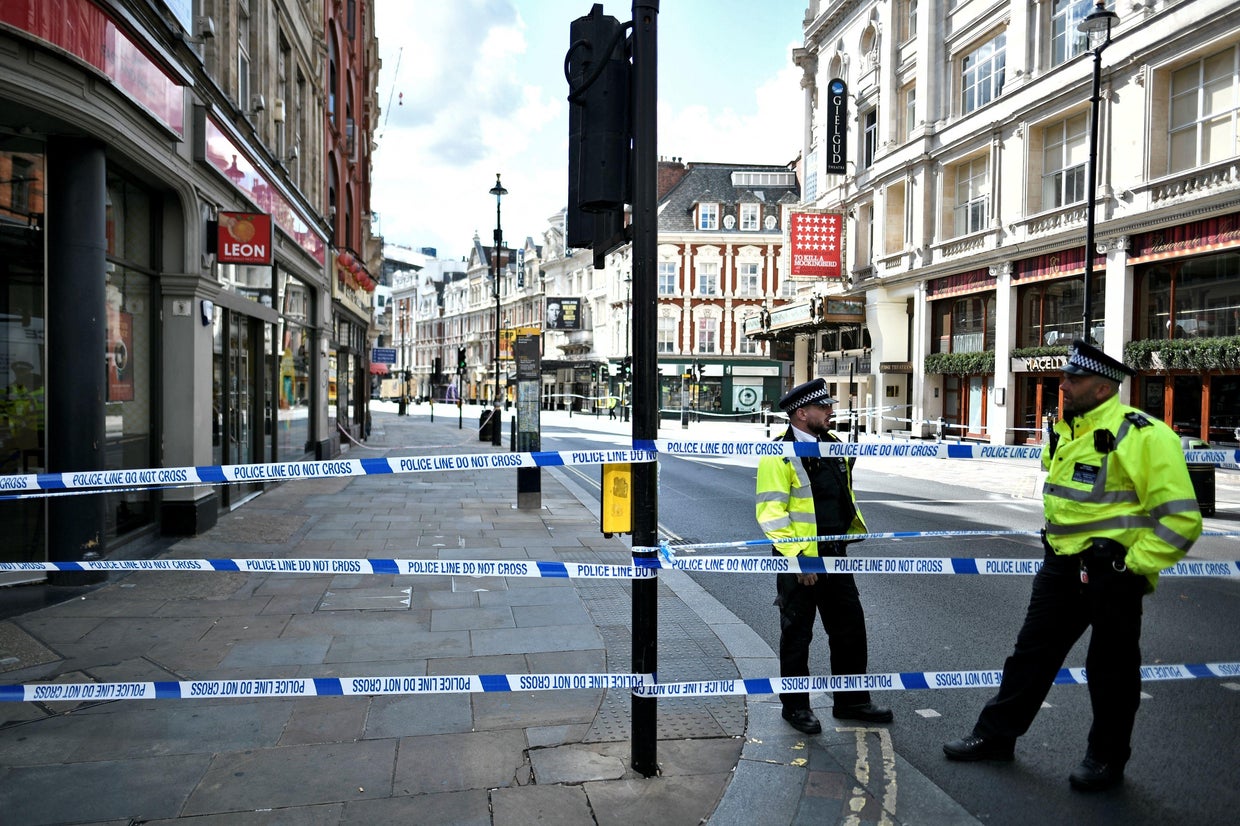 Suspect charged in stabbing of 2 London police officers - CBS News