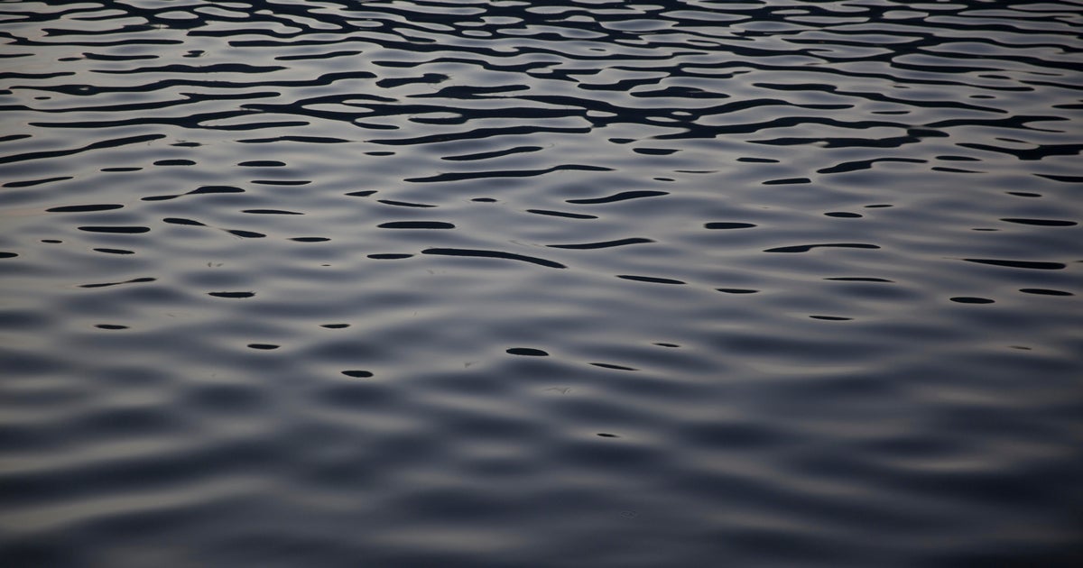 Man dies in drowning after rolling kayak at Woodward Reservoir