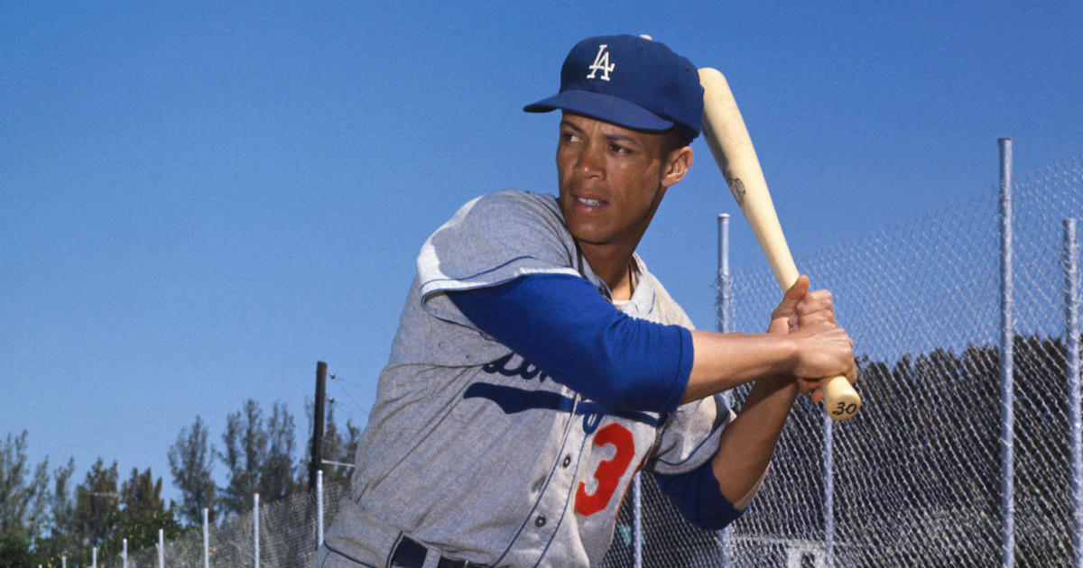 Maura Wills, famous shortstop for the Los Angeles Dodgers, 89.  dies on