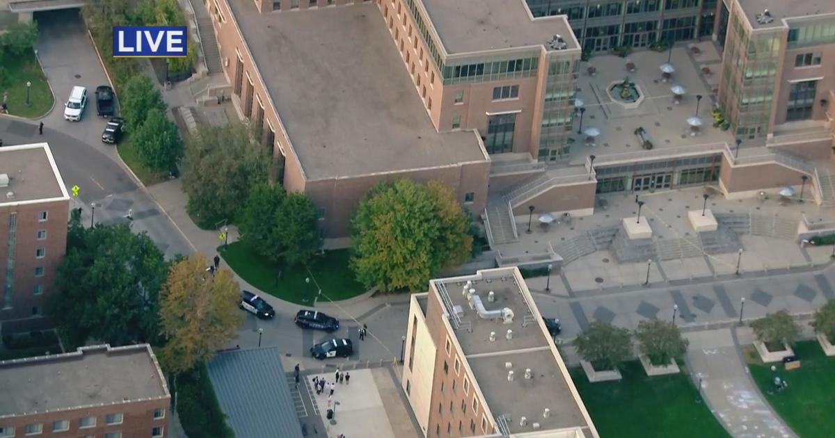 U of M's Coffman Union evacuated due to bomb threat - CBS Minnesota