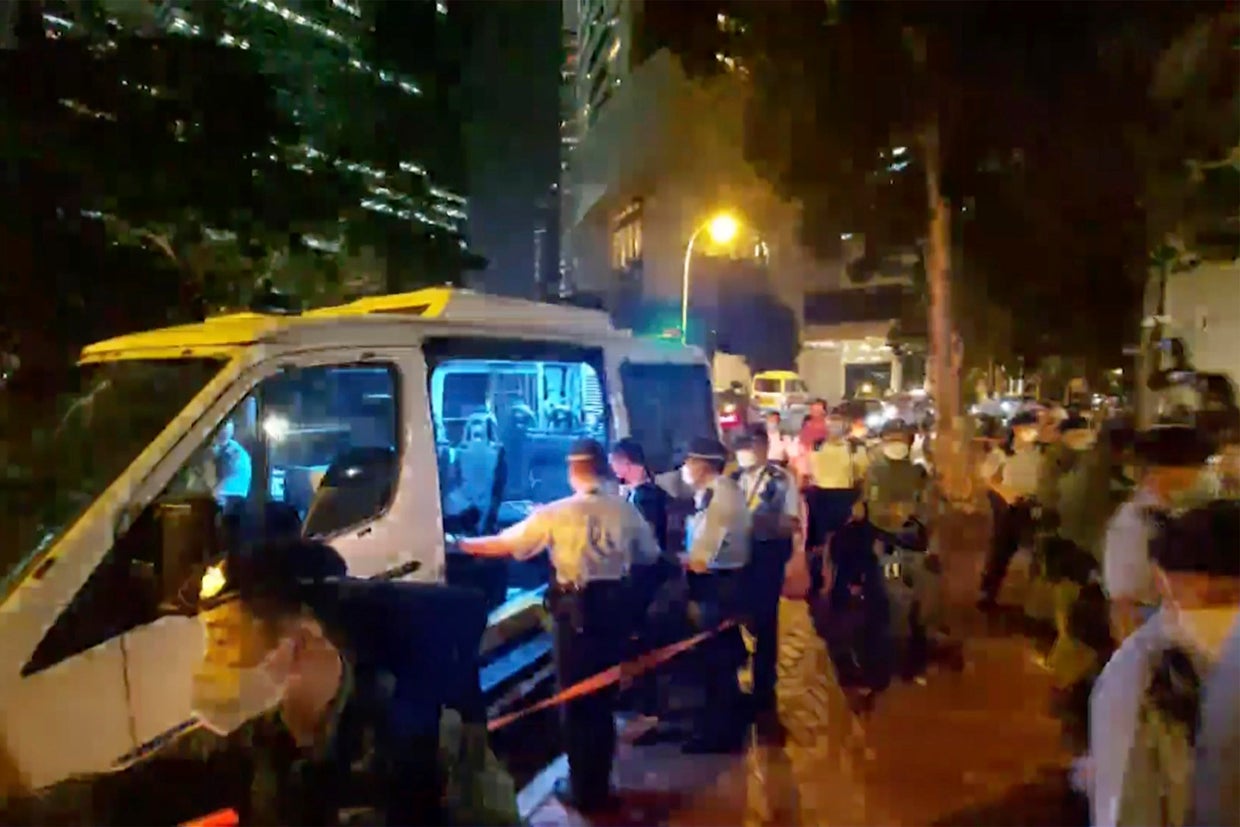 Hong Kong Queen's Tribute Arrest 