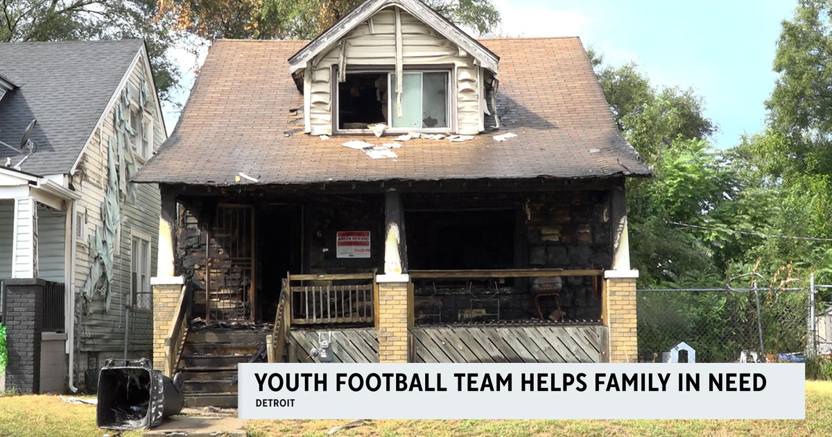 Detroit youth football program helps family after house fire - CBS Detroit