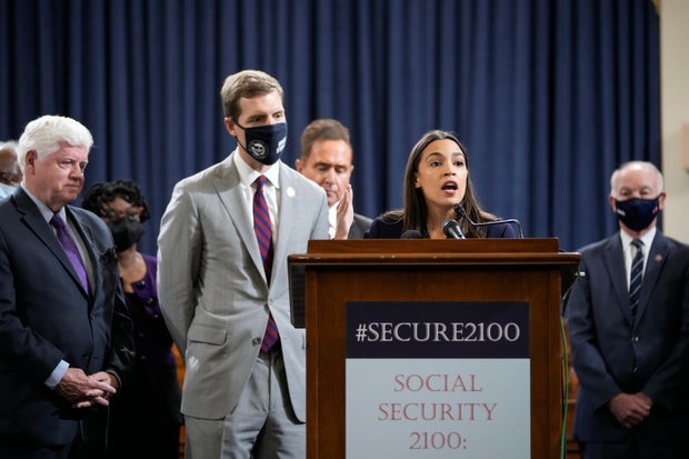 House Democrats Discuss Strengthening Social Security